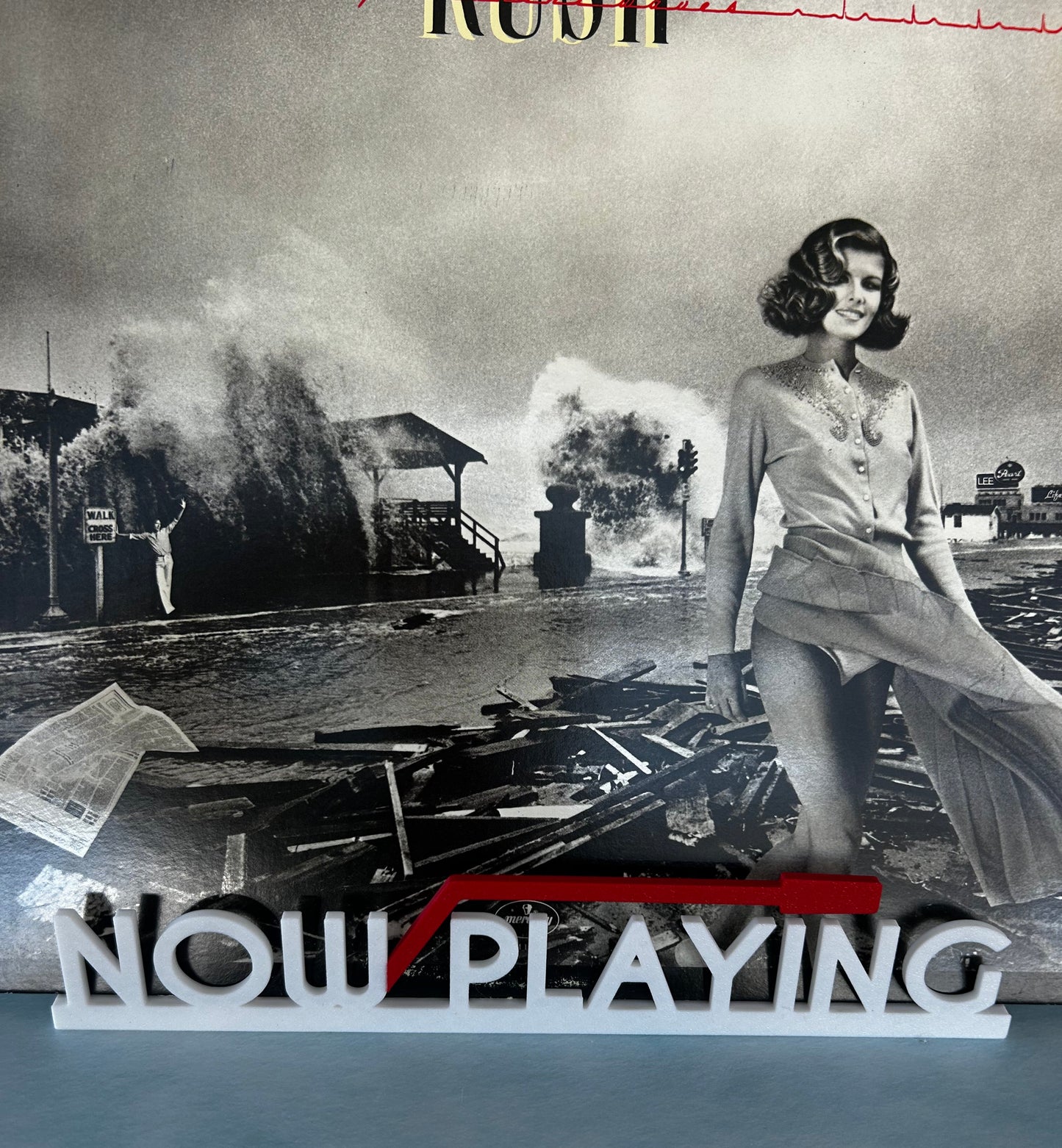 🎶 Now Playing or Now Spinning – 3D Printed Vinyl Record Display Stand