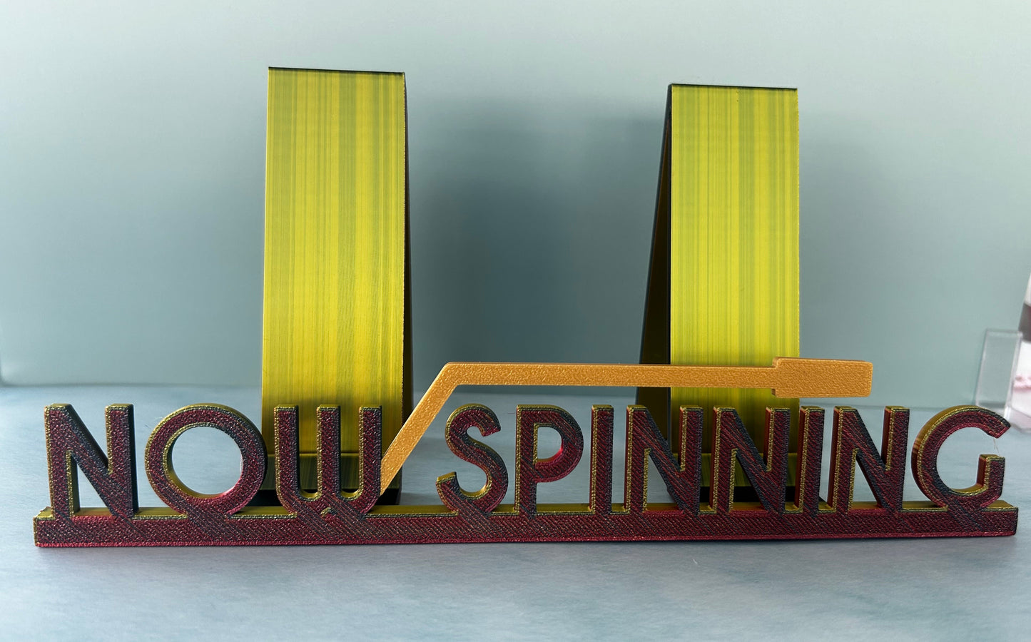 🎶 Now Playing or Now Spinning – 3D Printed Vinyl Record Display Stand